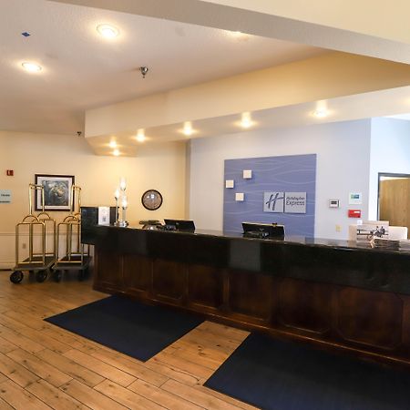 Holiday Inn Express St Ignace-Lake Central By Ihg Saint Ignace Kültér fotó